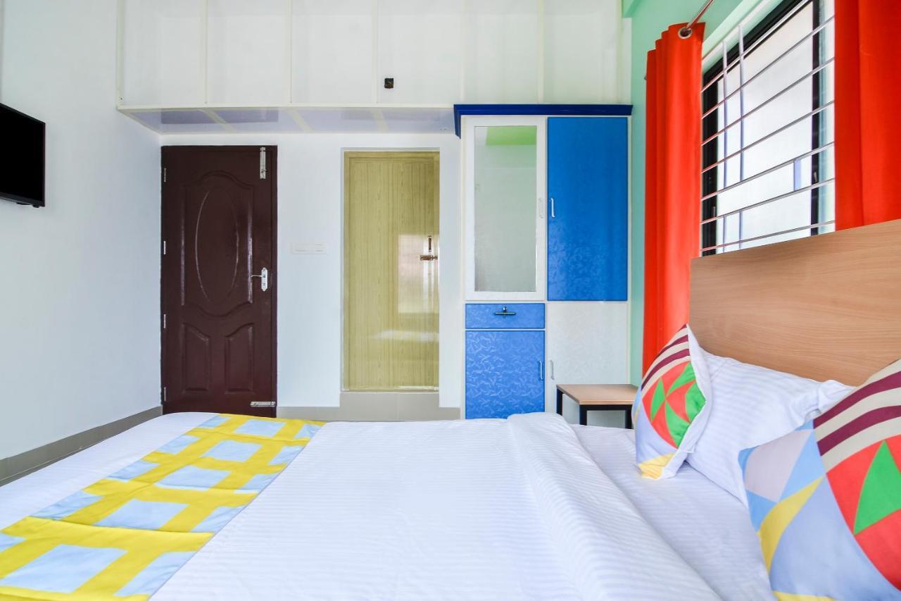 Oyo Home 81801 Akash Villa Trippapur Екстер'єр фото