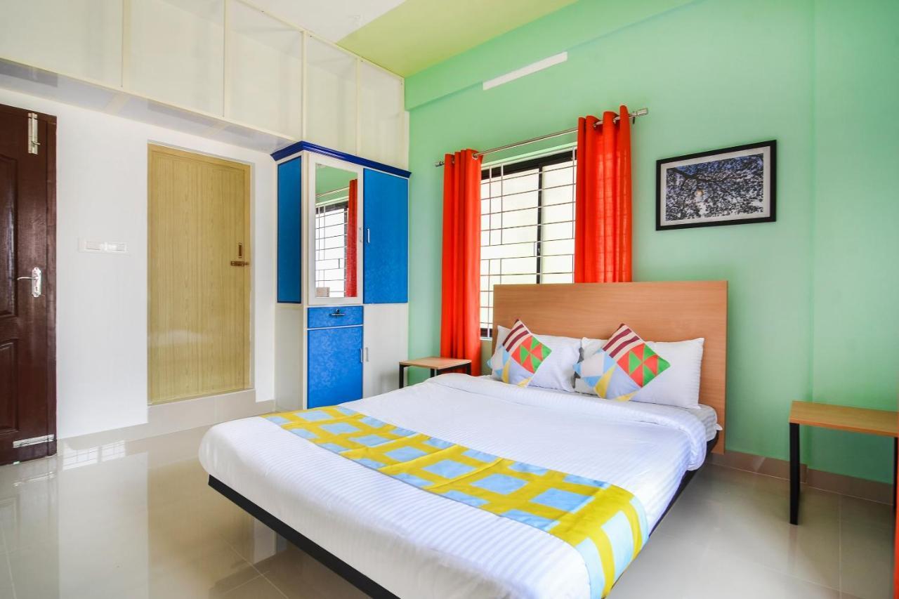 Oyo Home 81801 Akash Villa Trippapur Екстер'єр фото