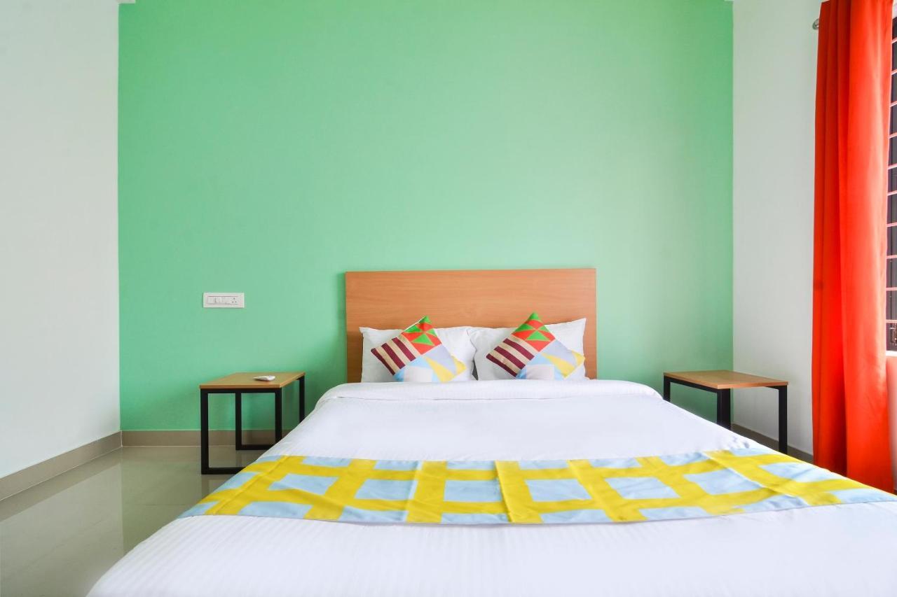 Oyo Home 81801 Akash Villa Trippapur Екстер'єр фото