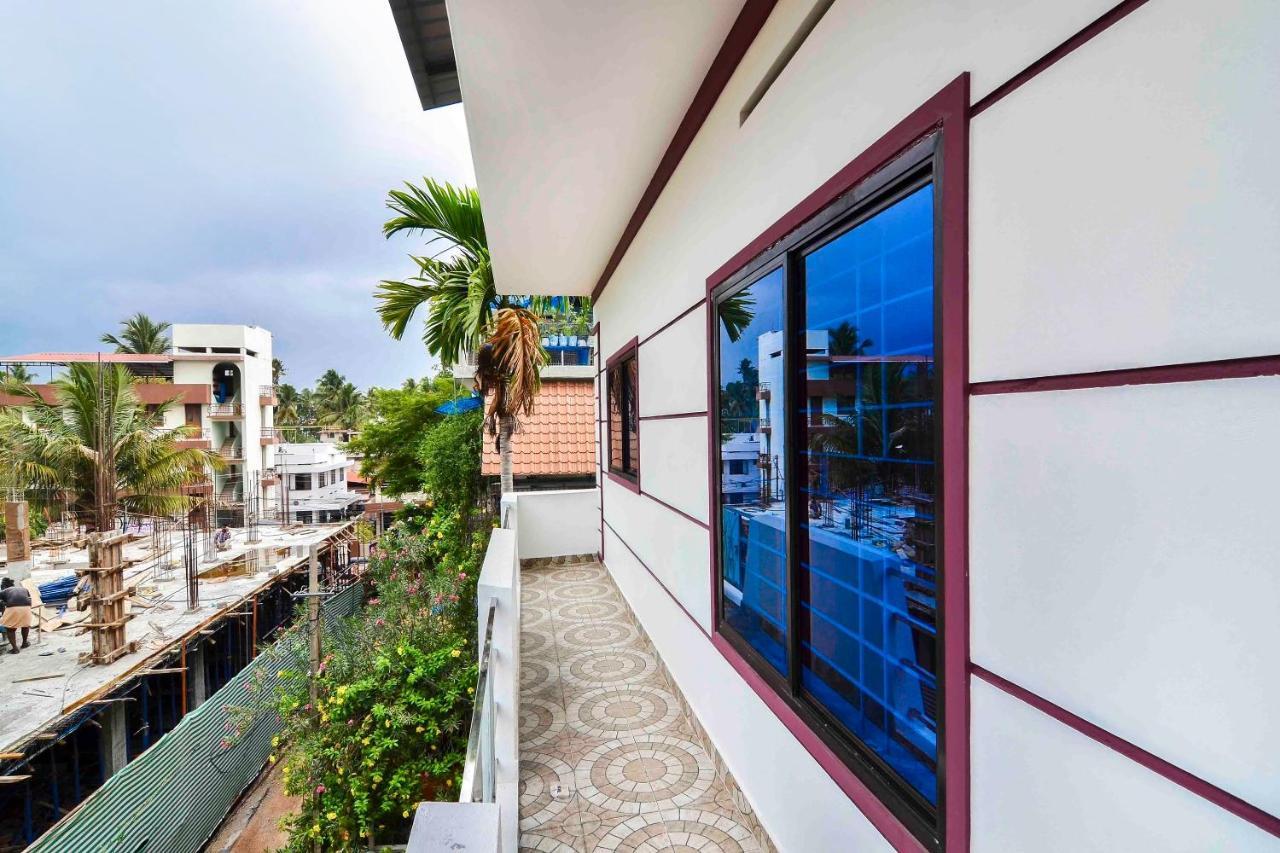 Oyo Home 81801 Akash Villa Trippapur Екстер'єр фото