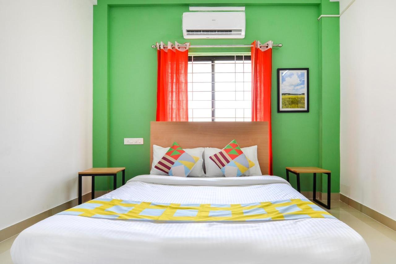Oyo Home 81801 Akash Villa Trippapur Екстер'єр фото