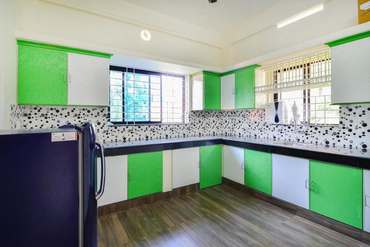 Oyo Home 81801 Akash Villa Trippapur Екстер'єр фото