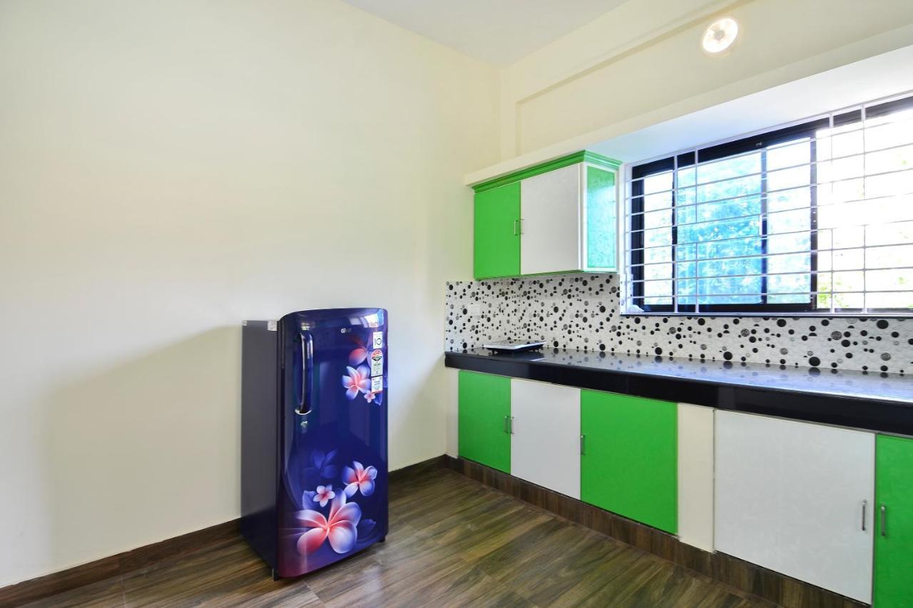 Oyo Home 81801 Akash Villa Trippapur Екстер'єр фото